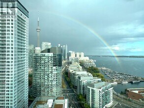 600-3600 Fleet St in Toronto, ON - Building Photo - Building Photo