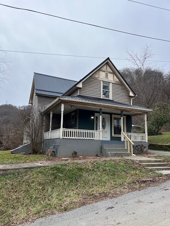 501 Wabash St Rentals in Industry, PA