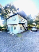 2202 W Central Blvd in Orlando, FL - Building Photo