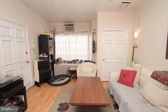 511 S 17th St in Philadelphia, PA - Building Photo - Building Photo