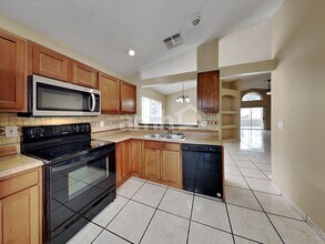 4232 Pacifica Dr in Orlando, FL - Building Photo - Building Photo