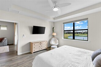 2231 Yellowfin Cir in Naples, FL - Foto de edificio - Building Photo