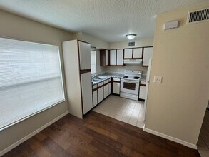 341 Mercury Ave SE in Palm Bay, FL - Building Photo - Building Photo