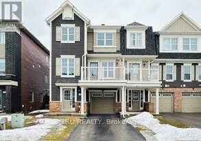 20 Squashberry Ln in Ottawa, ON - Building Photo