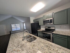 2831 Mayfair Ave in Charlotte, NC - Foto de edificio - Building Photo