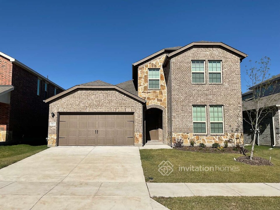 3813 Kenworth Ln in McKinney, TX - Foto de edificio