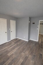 2108 SW 51st St in Oklahoma City, OK - Building Photo - Building Photo