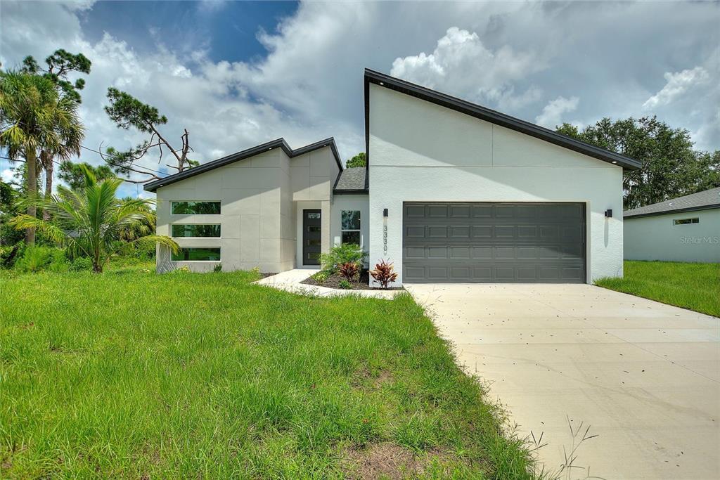 1250 Papillon St in North Port, FL - Foto de edificio