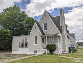 120 Plainfield Ave in Edison, NJ - Building Photo - Building Photo