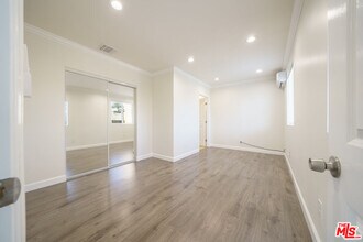 136 N Rampart Blvd in Los Angeles, CA - Building Photo - Building Photo