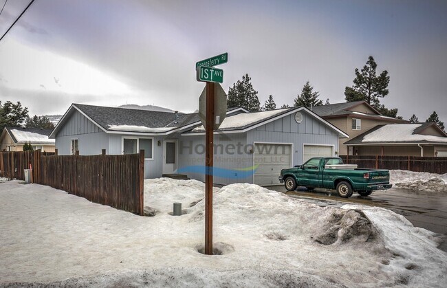 1910 E 1st Ave in Post Falls, ID - Building Photo - Building Photo