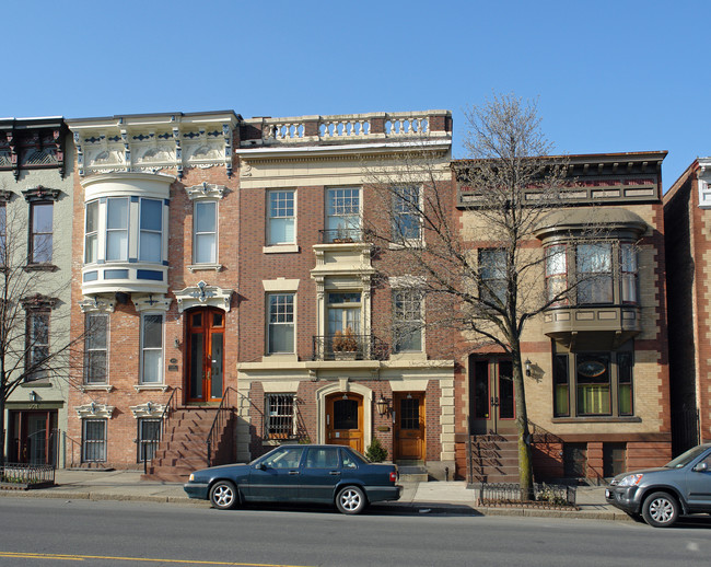 508 Madison Ave in Albany, NY - Building Photo - Building Photo