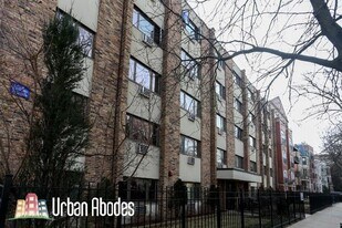 637 W Wrightwood Ave, Unit A06C in Chicago, IL - Building Photo