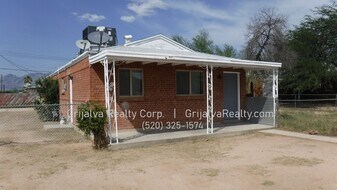 4541 E 18th St in Tucson, AZ - Building Photo
