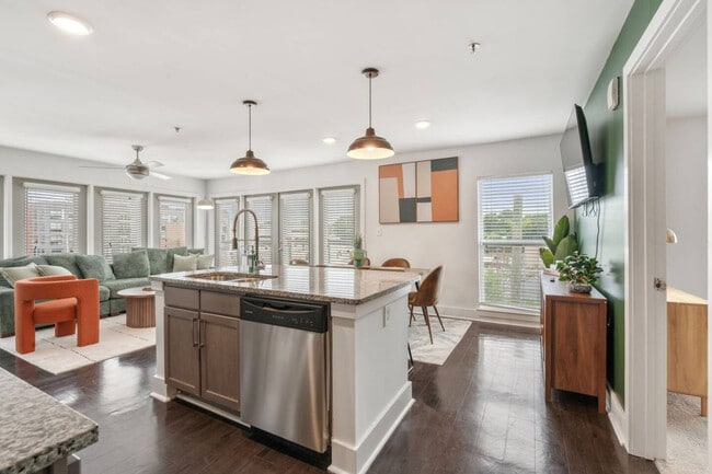 841 Memorial Dr SE, Unit SI ID1383532P