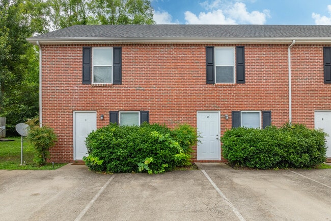 124-125 Coyote Ct in Clarksville, TN - Building Photo - Building Photo