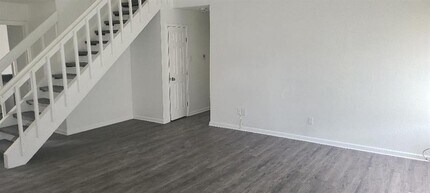 7702 Candlegreen Ln in Houston, TX - Building Photo - Building Photo
