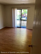 1528 James Patrick Ln-Unit -#4 in St. Louis, MO - Building Photo - Building Photo