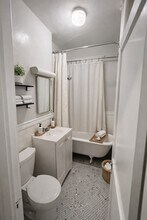 1576 Commonwealth Ave in Boston, MA - Building Photo - Building Photo