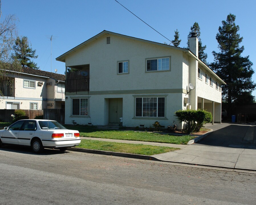 5161 Lapa Dr in San Jose, CA - Building Photo