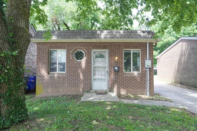 property at 729 Golfview Dr