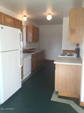 1100 Ermine St-Unit -#3 in Anchorage, AK - Building Photo - Building Photo