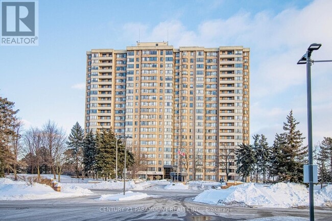 100 County Ct Blvd