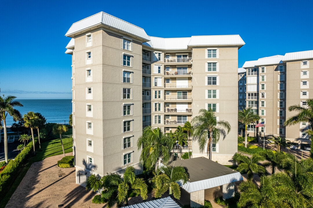 Westgate A Condominium in Naples, FL - Building Photo