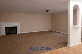 10170 Kalinda Dr in Sandy, UT - Building Photo - Building Photo