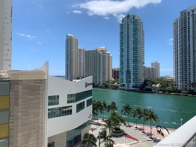 300 S BISCAYNE, Unit 830 in Miami, FL - Building Photo