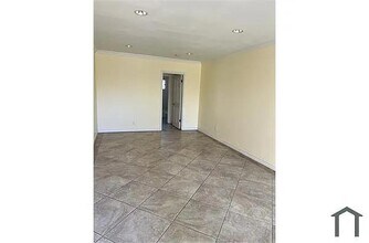 1256 N Placentia Ave in Anaheim, CA - Building Photo - Building Photo