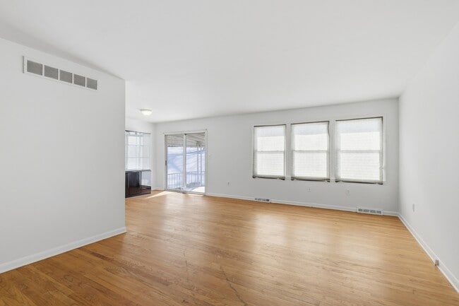 4315 Spencer St in Halethorpe, MD - Building Photo - Building Photo