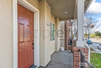 1052 Green St in Union City, CA - Building Photo - Building Photo