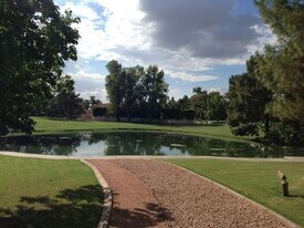 5132 N 31st Way in Phoenix, AZ - Building Photo