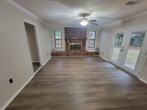 2610 Demaret Dr in Gulfport, MS - Building Photo - Building Photo