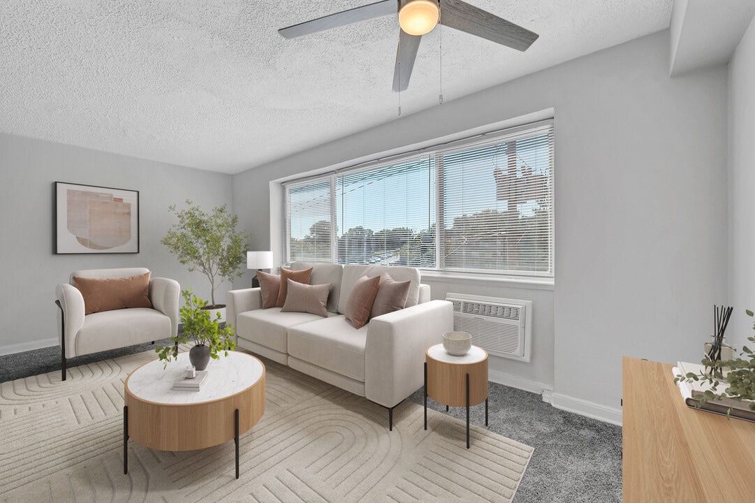 Friendship Crossing in Washington, DC - Building Photo