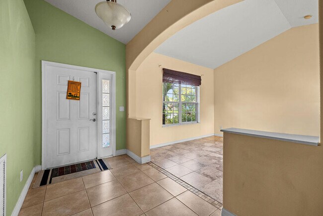 2290 SW Tampico St in Port St. Lucie, FL - Building Photo - Building Photo
