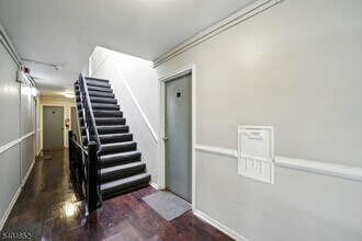 819 Bloomfield Ave in Montclair, NJ - Building Photo - Building Photo