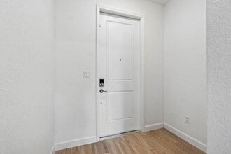 4159 Lagoon Shore Dr in Lake Worth, FL - Building Photo - Building Photo