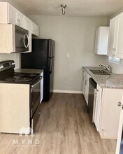 5575 Oglesby Rd in College Park, GA - Building Photo - Building Photo