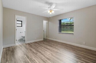9 Vía De Casas Norte in Boynton Beach, FL - Building Photo - Building Photo