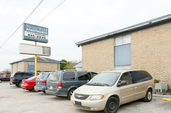 Sierra-wald Apartments in South Houston, TX - Building Photo - Building Photo