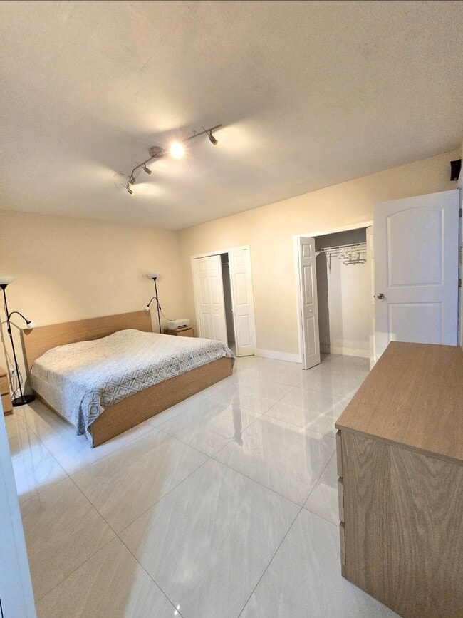 14935 SW 60th St in Miami, FL - Building Photo - Building Photo