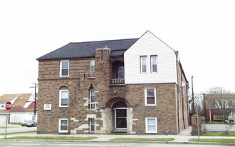 7542 Manor St Apartments