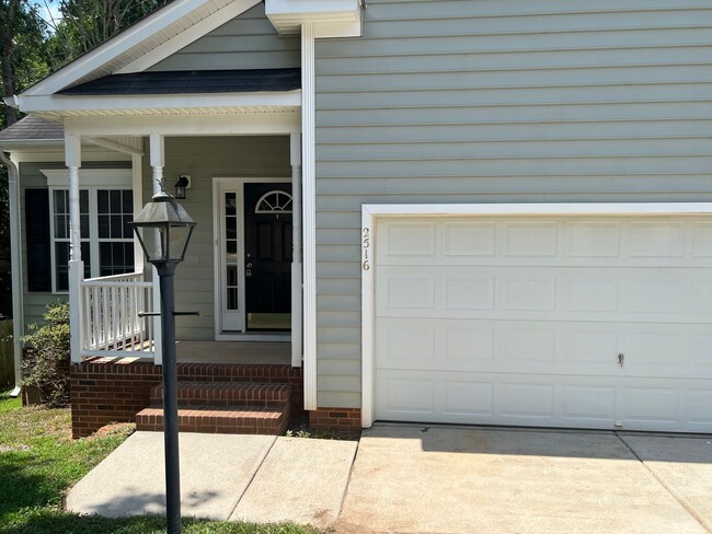2516 Farlow Gap Ln in Raleigh, NC - Building Photo - Building Photo