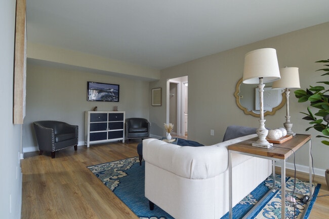 Crystal Springs in Silver Spring, MD - Building Photo - Building Photo