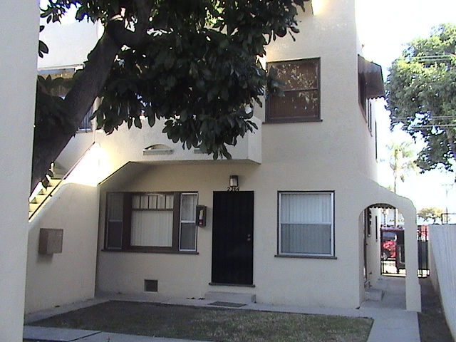 2268-2270 Cedar Ave in Long Beach, CA - Building Photo - Building Photo