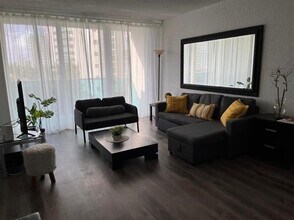 4001 S Ocean Dr, Unit 5E in Hollywood, FL - Building Photo - Building Photo