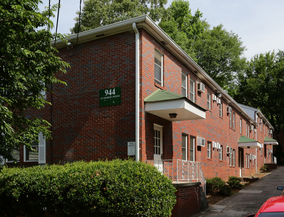 St. Charles Apartments in Atlanta, GA - Building Photo