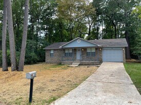 716 Rosewood Dr in Benton, AR - Building Photo